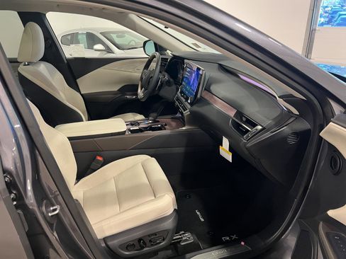 Used 2026 Lexus RX 450h AWD w/ Convenience Package image 39