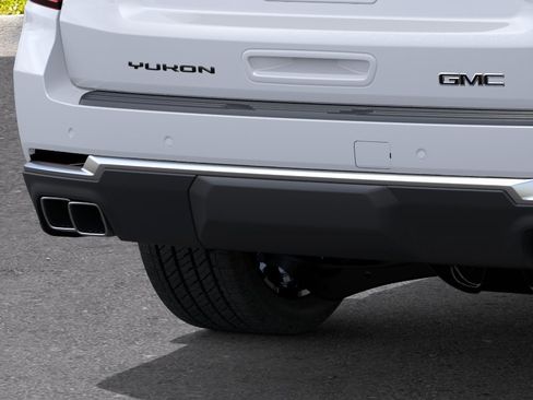 New 2026 GMC Yukon Denali w/ Denali Reserve Package AWD/4WD image 14