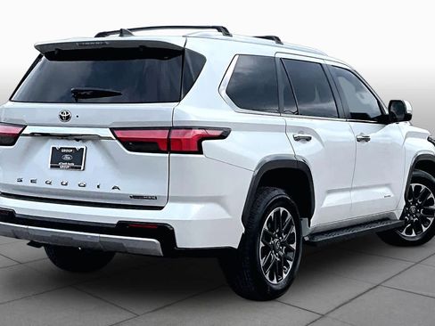 Used 2026 Toyota Sequoia Limited AWD/4WD image 13