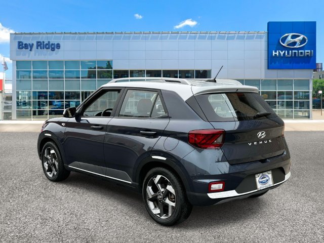 Used 2025 Hyundai Venue Limited FWD image 7