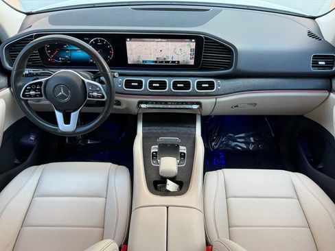 Used 2020 Mercedes-Benz GLE 350 4MATIC w/ Premium Package image 19