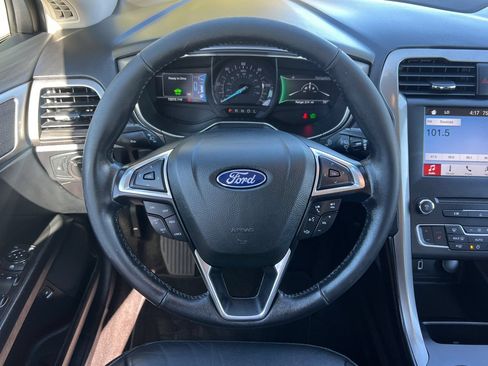 Certified 2018 Ford Fusion Energi SE FWD image 15