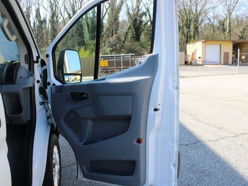 Used 2016 Ford Transit 150 130 Low Roof RWD image 21