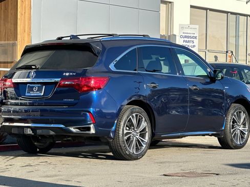 Used 2020 Acura MDX w/ Technology Package image 2