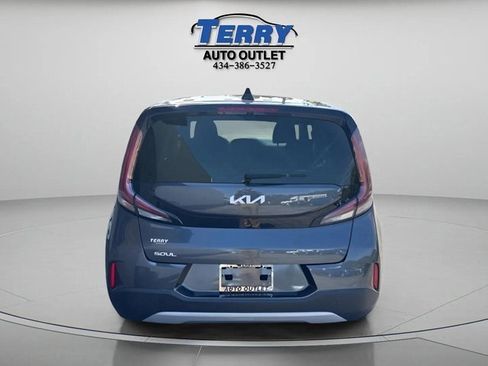 Used 2023 Kia Soul LX w/ LX Technology Package image 6