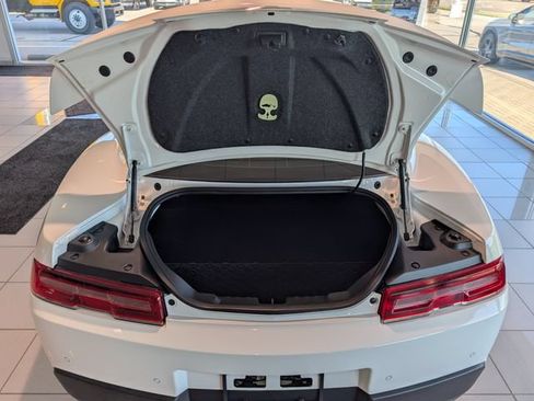 Used 2015 Chevrolet Camaro ZL1 RWD image 19