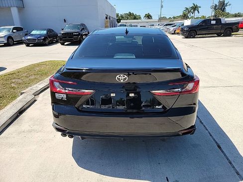 Used 2025 Toyota Camry SE w/ Multimedia Upgrade Package image 4