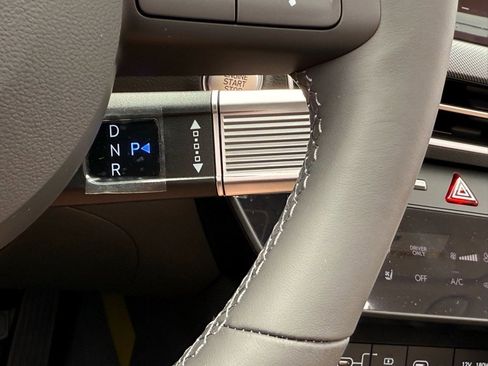 New 2025 Hyundai Sonata Limited image 17