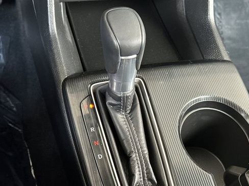 Used 2024 Honda Civic Sport image 17