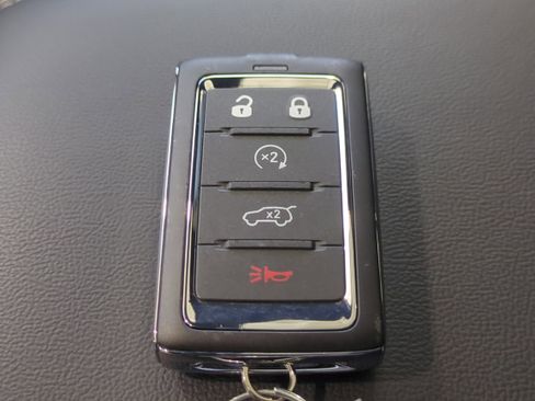 New 2026 Jeep Grand Cherokee Limited w/ Limited Altitude Package image 33