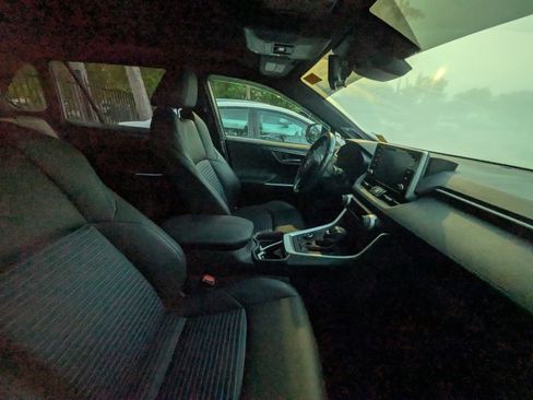 Used 2019 Toyota RAV4 XSE image 10