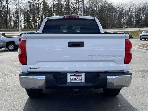 Used 2020 Toyota Tundra SR5 w/ SR5 Leather Package image 4