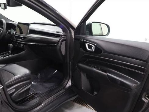 Certified 2022 Jeep Compass Latitude AWD/4WD image 16