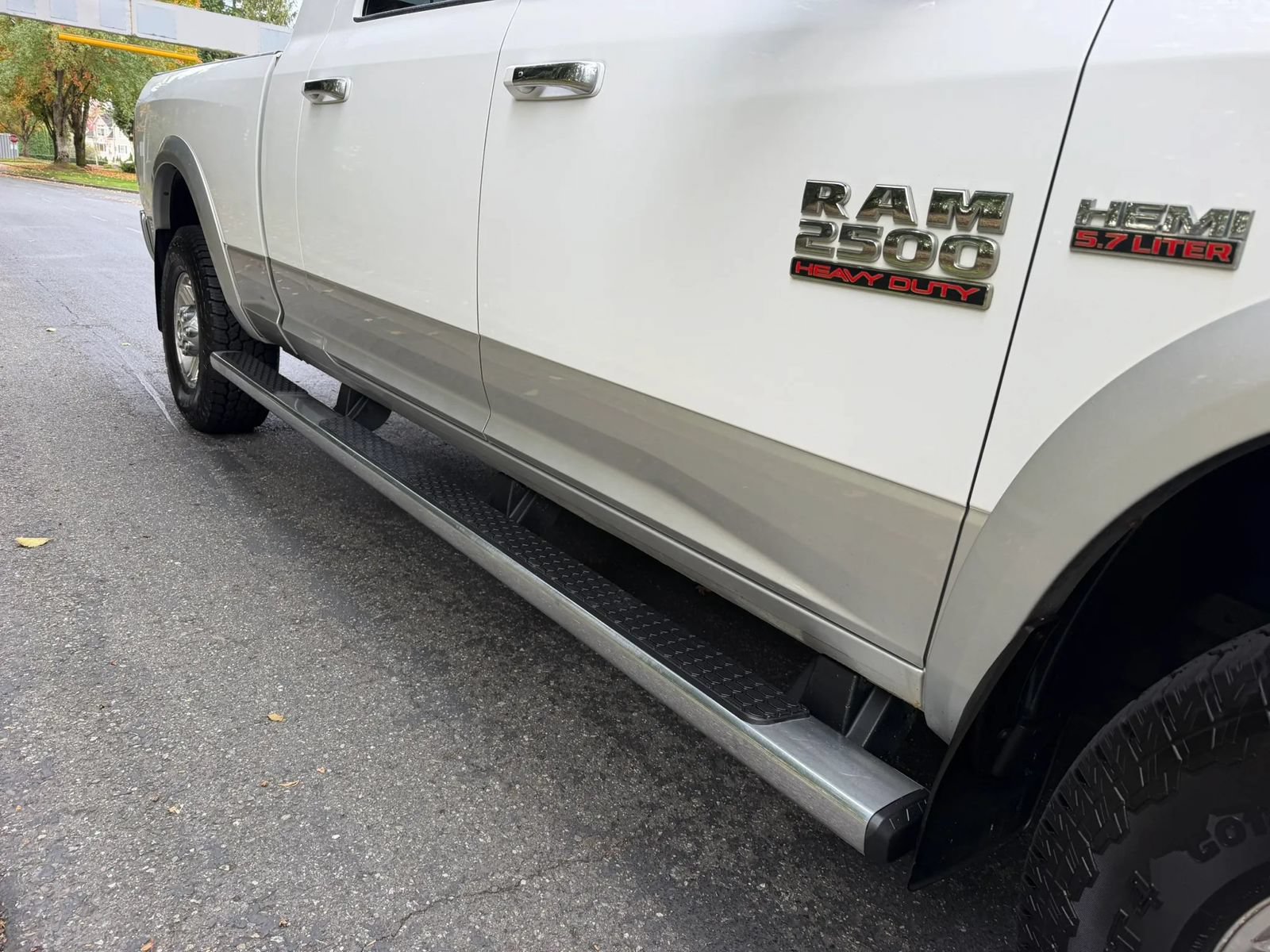 Used 2013 RAM 2500 Laramie w/ Convenience Group AWD/4WD image 10