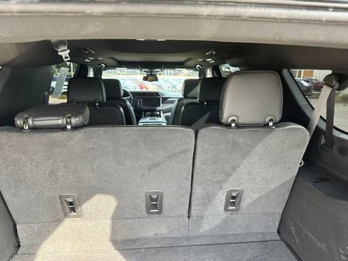 Used 2023 GMC Yukon XL Denali AWD/4WD image 17