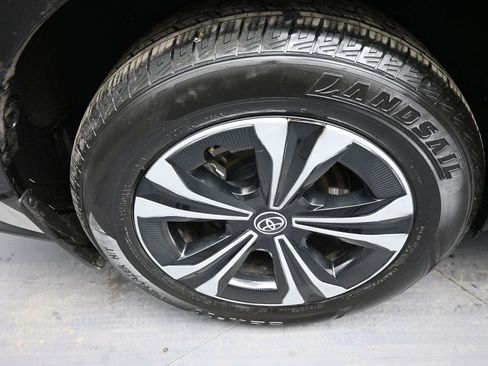 Used 2023 Toyota bZ4X XLE w/ Weather Package image 12