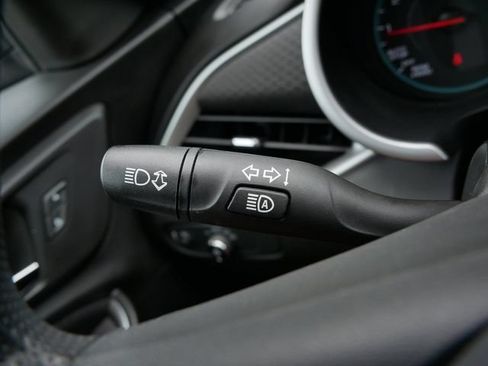 Used 2023 Chevrolet Malibu LS FWD image 20