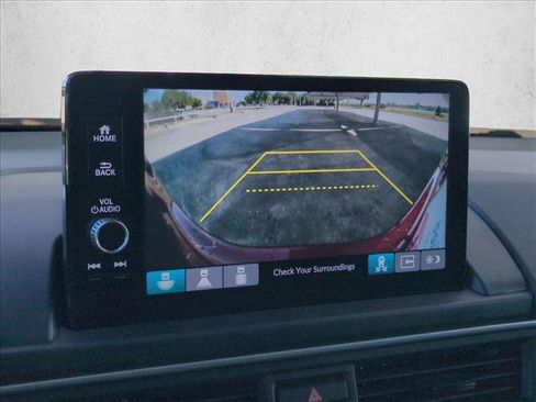 Certified 2025 Honda Pilot Touring image 14