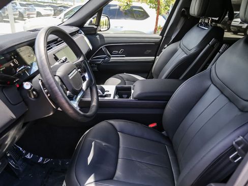 New 2026 Land Rover Range Rover Long Wheelbase SE AWD/4WD image 19