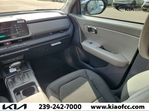 New 2027 Kia Seltos S FWD image 16