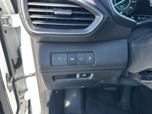 Used 2022 Hyundai Santa Fe Limited AWD/4WD image 18