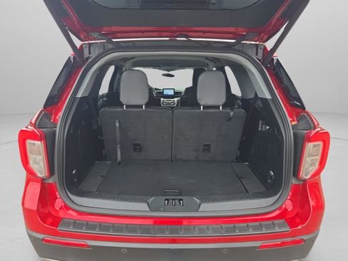 Used 2023 Ford Explorer XLT w/ Equipment Group 202A image 23