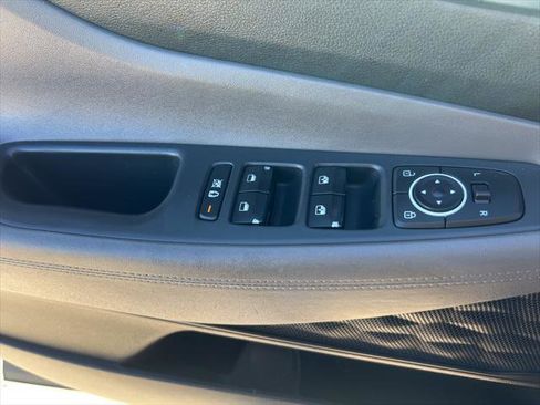 Used 2020 Hyundai Santa Fe SEL image 12