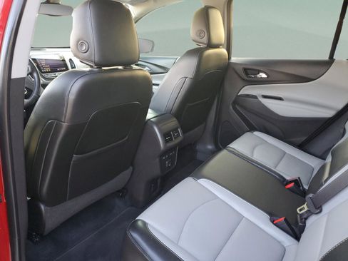 Used 2019 Chevrolet Equinox Premier image 10