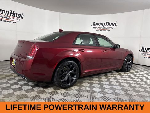 Used 2023 Chrysler 300 S image 5