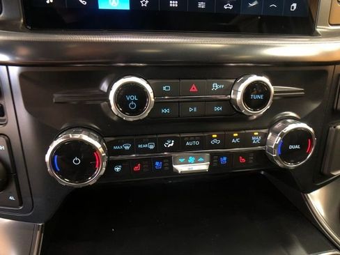 New 2025 Ford F150 Lariat w/ Equipment Group 502A High image 18