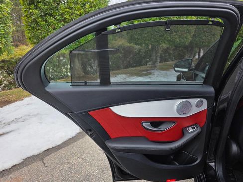 Used 2015 Mercedes-Benz C 300 4MATIC Sedan image 31