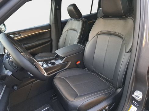 New 2026 Jeep Grand Cherokee L Limited image 17