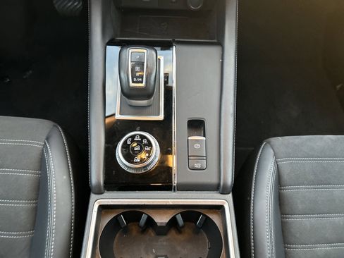 Used 2024 Mitsubishi Outlander SE image 43