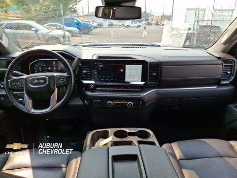 Certified 2025 GMC Sierra 1500 SLT AWD/4WD image 9