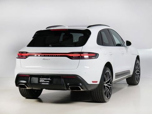 Certified 2026 Porsche Macan image 9