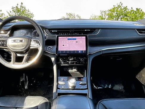 Used 2024 Jeep Grand Cherokee L Overland image 16