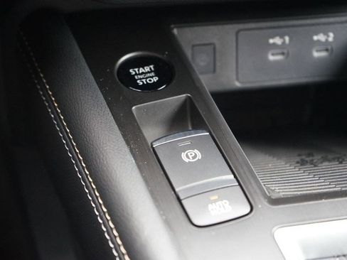 Used 2025 Nissan Kicks SV image 21