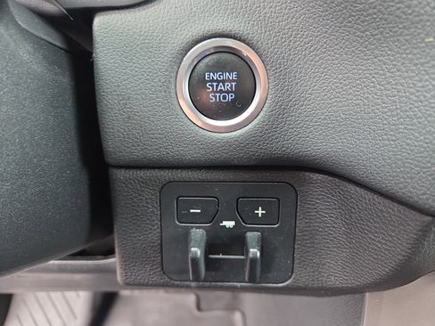 Used 2024 Toyota Tundra Limited image 26