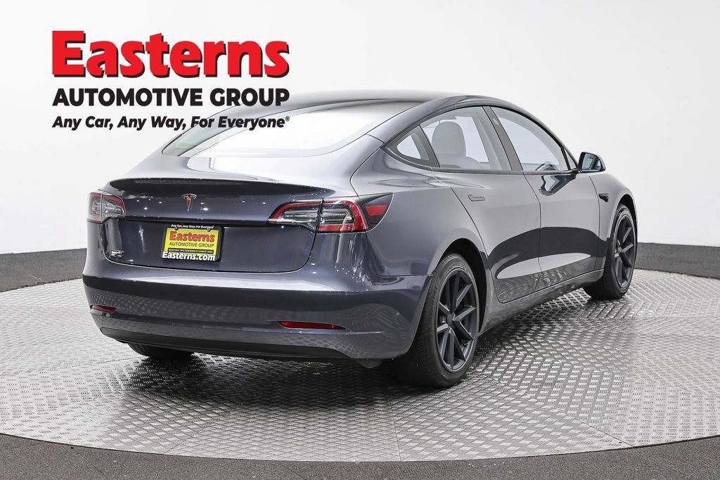 Used 2023 Tesla Model 3 Standard Range RWD image 5