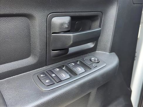 Used 2020 RAM 1500 Express w/ Express Value Package RWD image 8