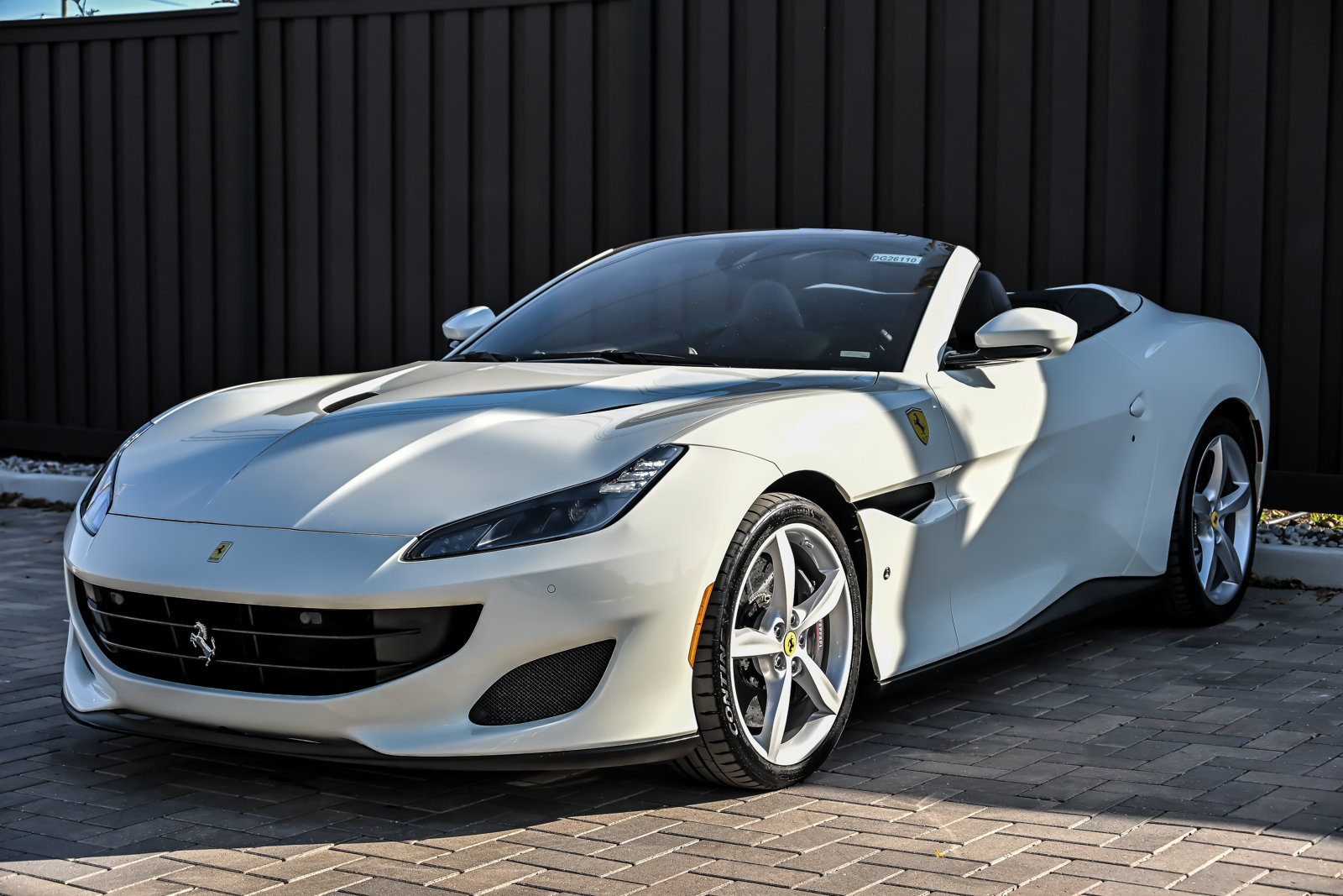 Used 2019 Ferrari Portofino RWD image 5