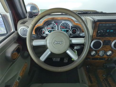 Used 2007 Jeep Wrangler Sahara w/ PWR Convenience Group image 17