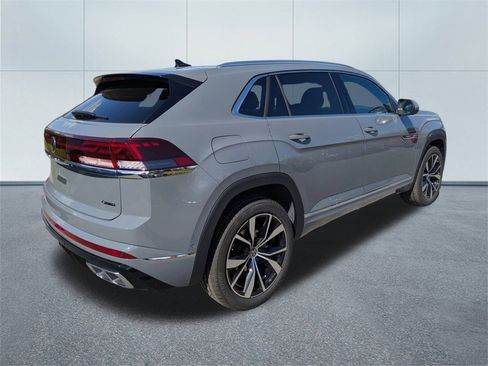New 2026 Volkswagen Atlas Cross Sport SEL Premium R-Line image 3