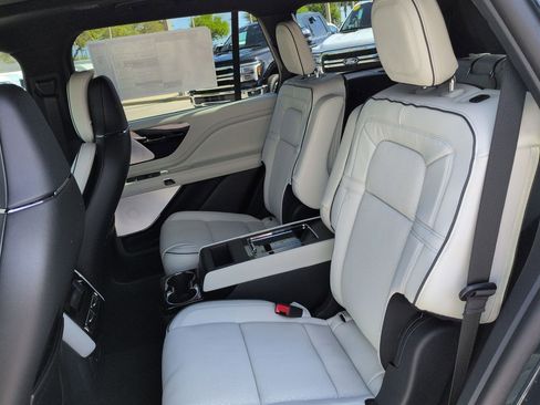New 2026 Lincoln Aviator Black Label AWD/4WD image 14