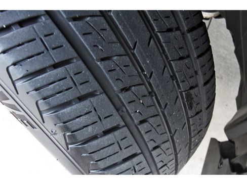 Used 2023 Nissan Rogue SV w/ SV Premium B Package image 31