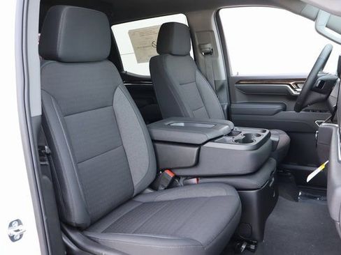 New 2026 GMC Sierra 1500 SLE w/ Preferred Package RWD image 17