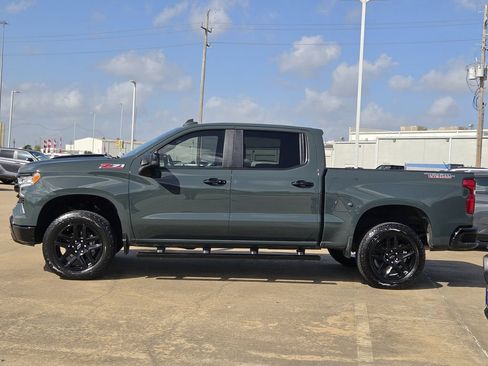 Used 2025 Chevrolet Silverado 1500 LT Trail Boss w/ Convenience Package II AWD/4WD image 6