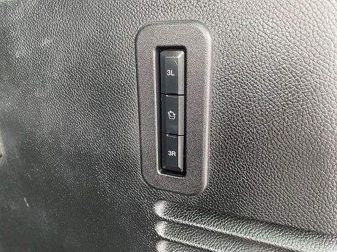 Certified 2017 Ford Expedition EL Platinum image 51