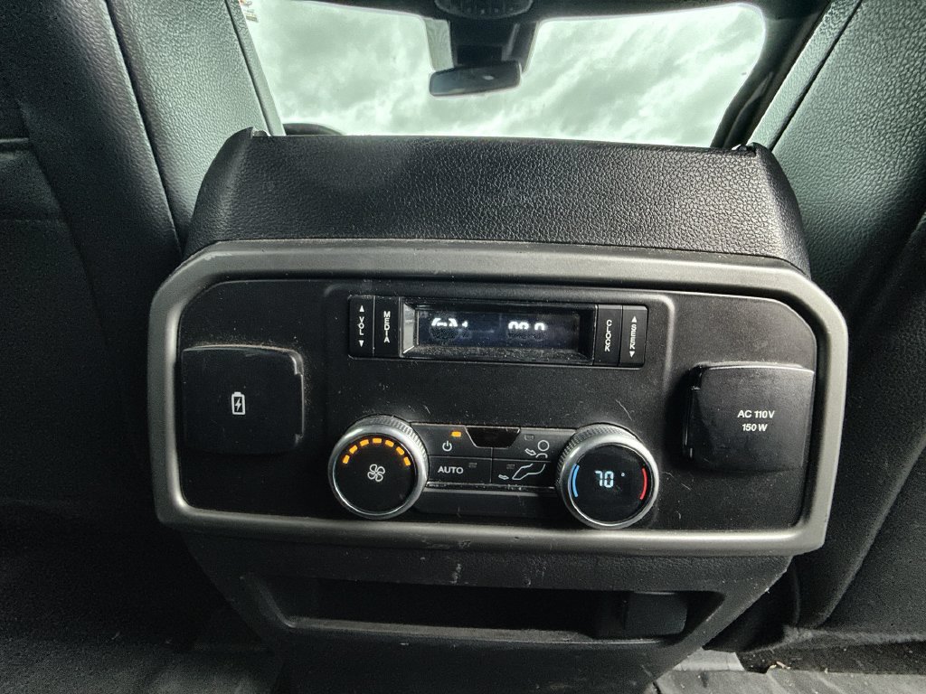 Used 2020 Ford Expedition XLT w/ Equipment Group 202A AWD/4WD image 30