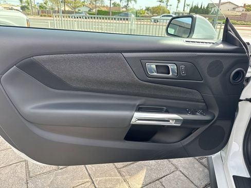 Used 2024 Ford Mustang Coupe image 10